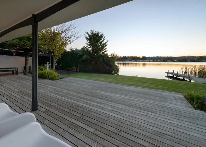 Okawa Bay Waterfront - Absolute Lakefront With Jetty 10min From Hells Gate Hébergement de vacances