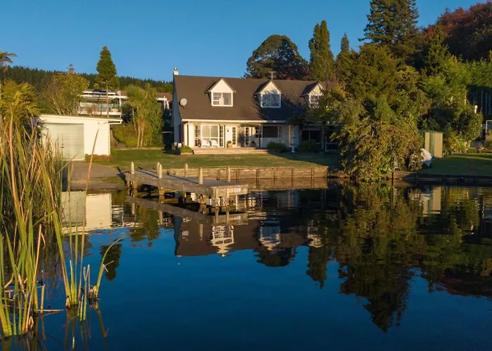 Okawa Bay Waterfront - Absolute Lakefront With Jetty 10min From Hells Gate *