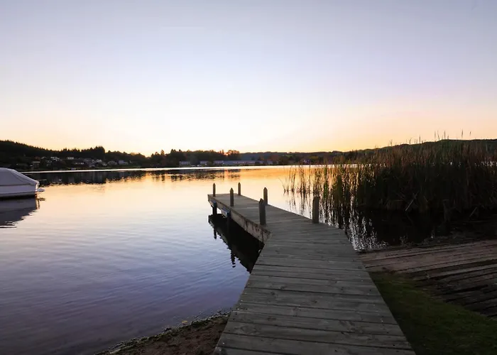 Vakantiehuis Okawa Bay Waterfront - Absolute Lakefront With Jetty 10min From Hells Gate Rotorua